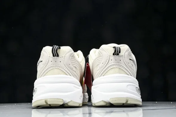 New Balance 530 MR530SH 