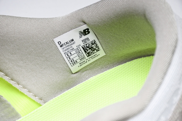 New Balance FuelCell Rebel V4 MFCXLUM 