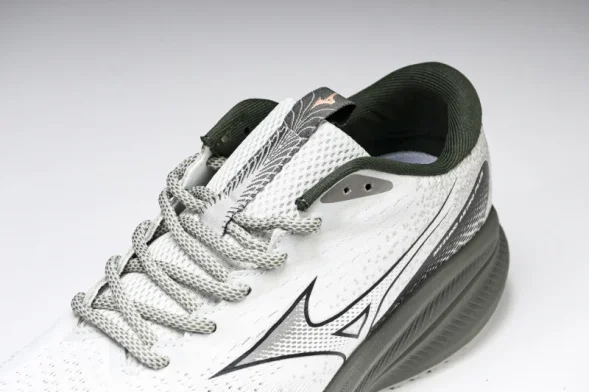 Mizuno Astro Plus D1GH240110 
