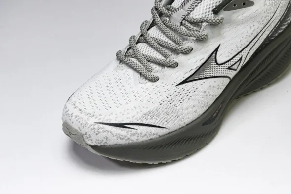 Mizuno Astro Plus D1GH240110 