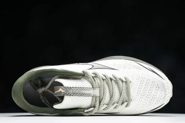 Mizuno Astro Plus D1GH240110 