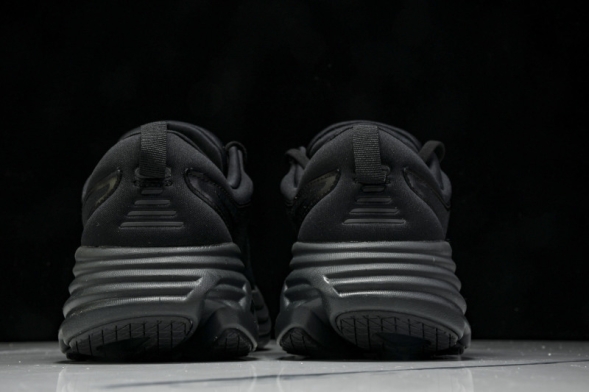 HOKA Bondi 8 1123202 BBLC 