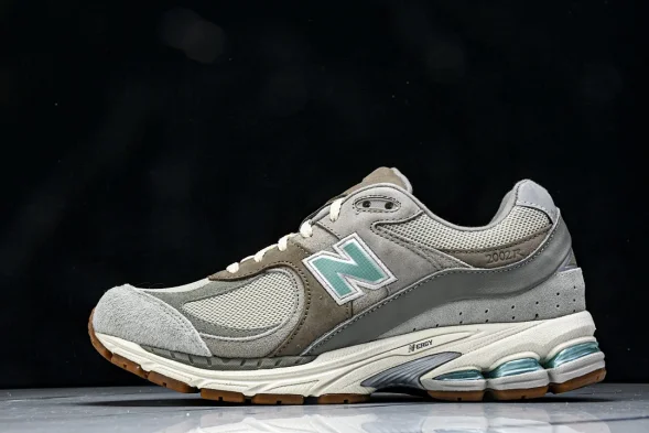New Balance 2002R M2002RAM 