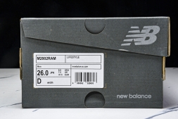 New Balance 2002R M2002RAM