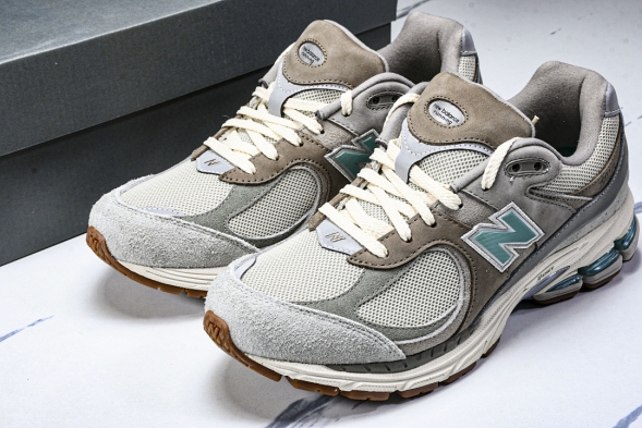 New Balance 2002R M2002RAM 