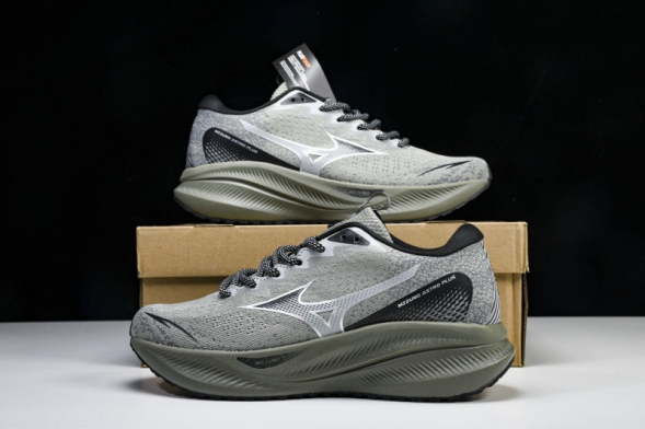 Mizuno Astro Plus D1GH240102 