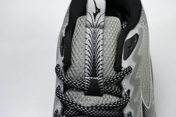 Mizuno Astro Plus D1GH240102 