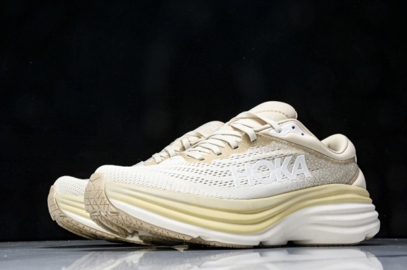 HOKA Bondi 8 1123202 SSEG 