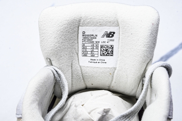 New Balance 2002R M2002RLN 