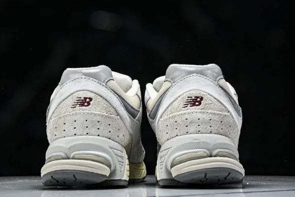 New Balance 2002R M2002RLN 