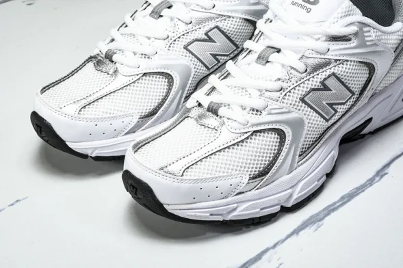 New Balance 530 MR530AD 