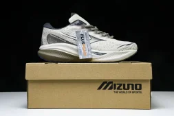 Mizuno Astro Plus D1GH240109