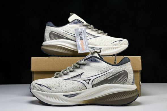 Mizuno Astro Plus D1GH240109 