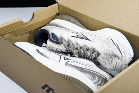 Mizuno Astro Plus D1GH240109 