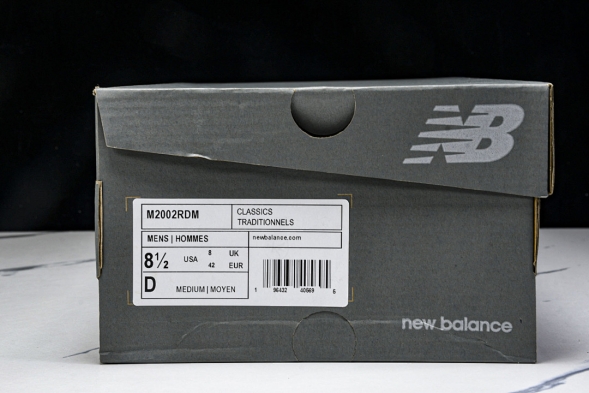 New Balance 2002R M2002RDM 