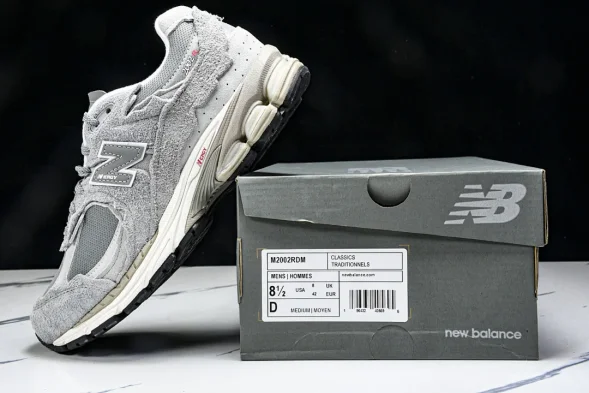 New Balance 2002R M2002RDM 