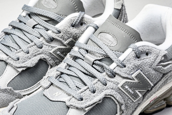 New Balance 2002R M2002RDM 