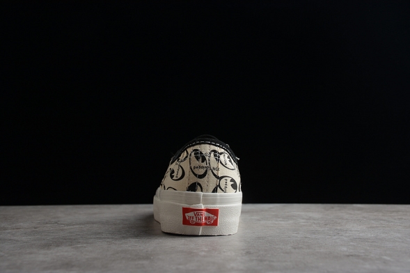 Vans X MOONEYES Authentic 44 DX VN0A5KX4AVP 