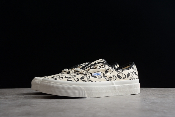 Vans X MOONEYES Authentic 44 DX VN0A5KX4AVP 