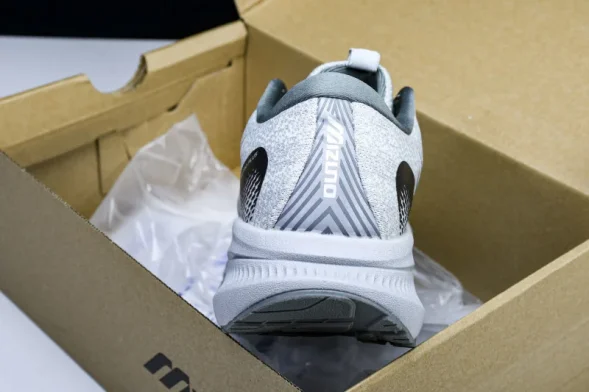 Mizuno Astro Plus D1GH240111 