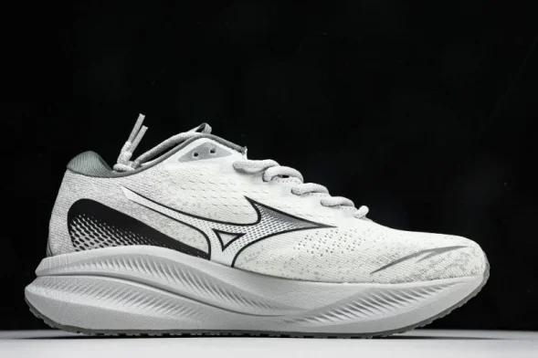 Mizuno Astro Plus D1GH240111 