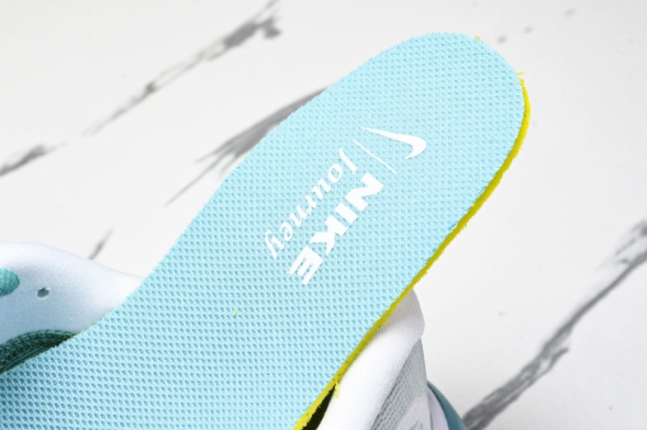 Nike Journey Run FNO228 105 