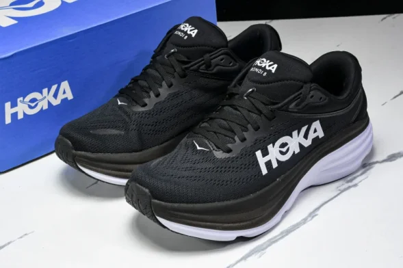 HOKA Bondi 8 1123202 BWHT 