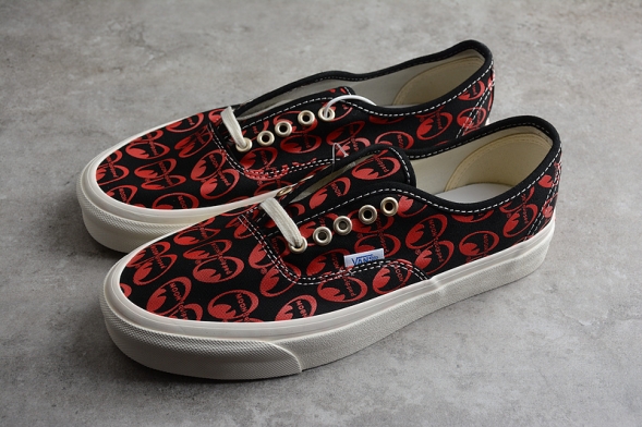 Vans X MOONEYES Authentic 44 DX VN0A5KX4AVO 
