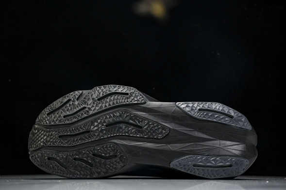 New Balance FuelCell Rebel V4 MFCXLB4  