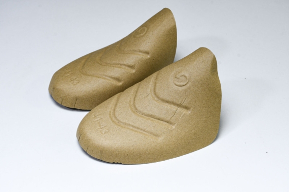 Mizuno Astro Plus D1GH240103 