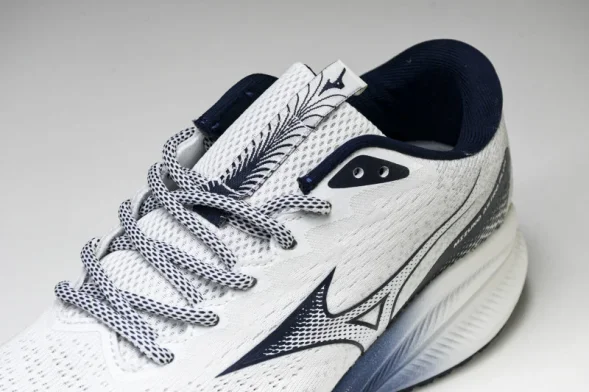 Mizuno Astro Plus D1GH240103 