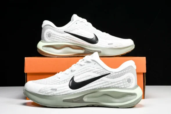 Nike Journey Run FN0228-102 