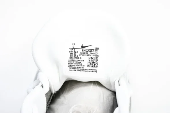 Nike Journey Run FN0228-102 