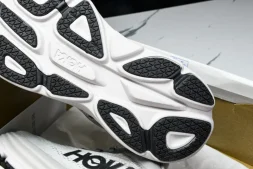 HOKA Bondi 8 1123202 SHMS
