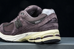 New Balance 2002R M2002RCD