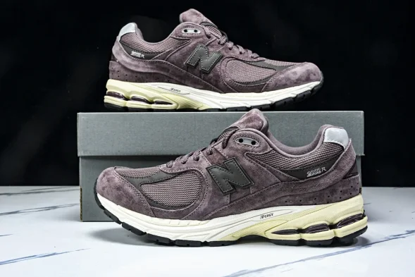 New Balance 2002R M2002RCD 