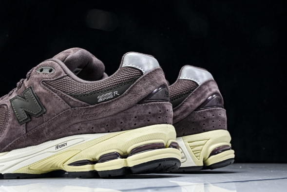 New Balance 2002R M2002RCD 