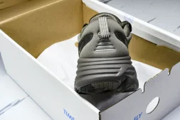 HOKA Bondi 8 1155391 UBR