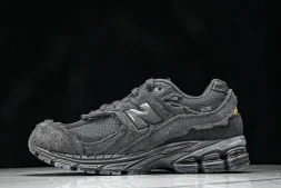 New Balance 2002R M2002RDB