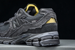 New Balance 2002R M2002RDB