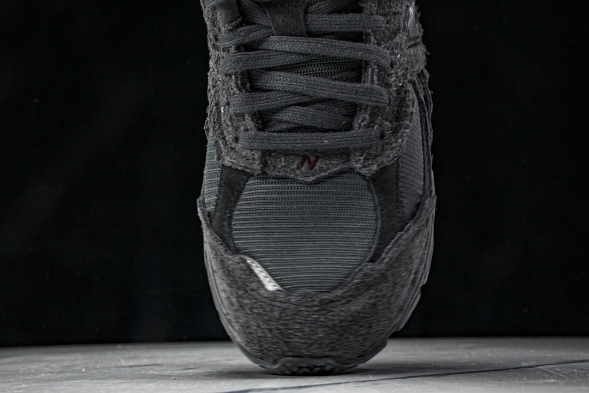 New Balance 2002R M2002RDB 