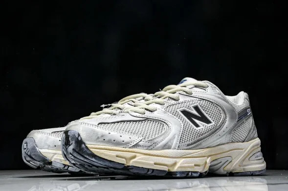 New Balance 530 MR530VS 