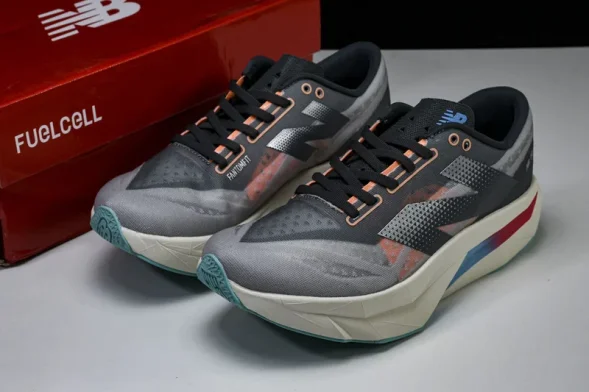 New Balance FuelCell Rebel V4 MFCPZSK 