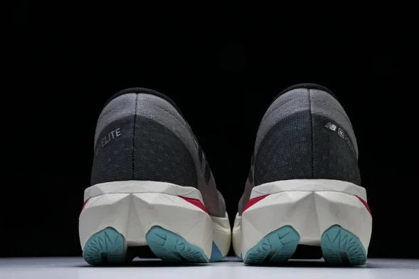 New Balance FuelCell Rebel V4 MFCPZSK 