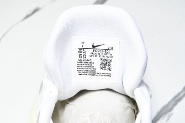 Nike Journey Run FNO228 104 