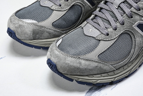 New Balance 2002R M2002RXC 