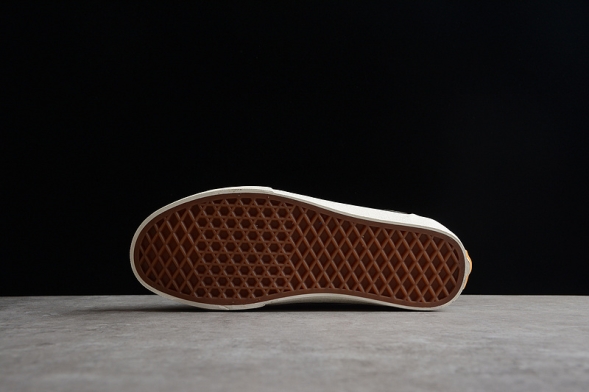 Vans Style 36 Decon VN0A5HYRB9A 