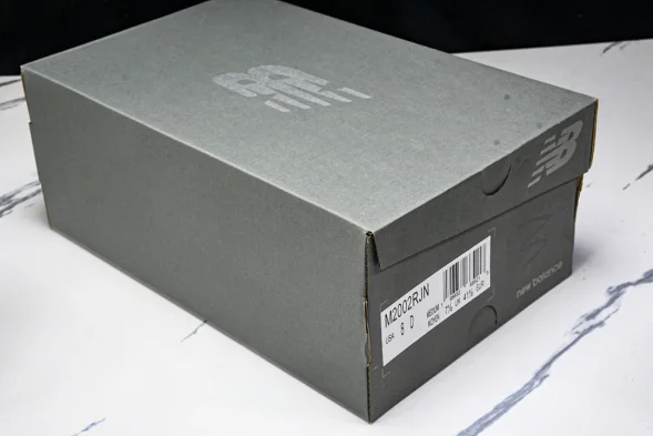New Balance 2002R M2002RJN 