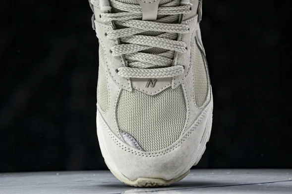 New Balance 2002R M2002RJN 