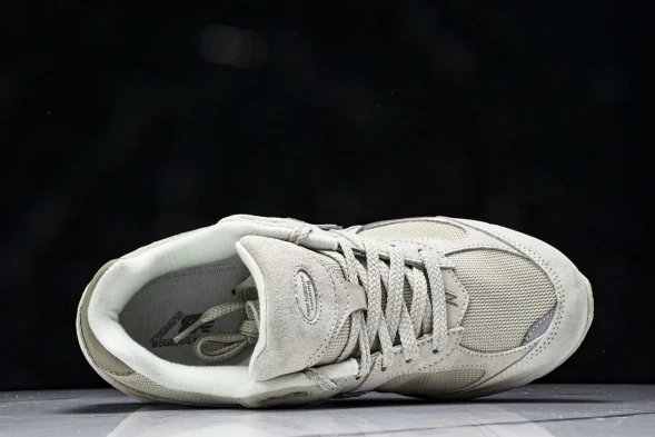 New Balance 2002R M2002RJN 